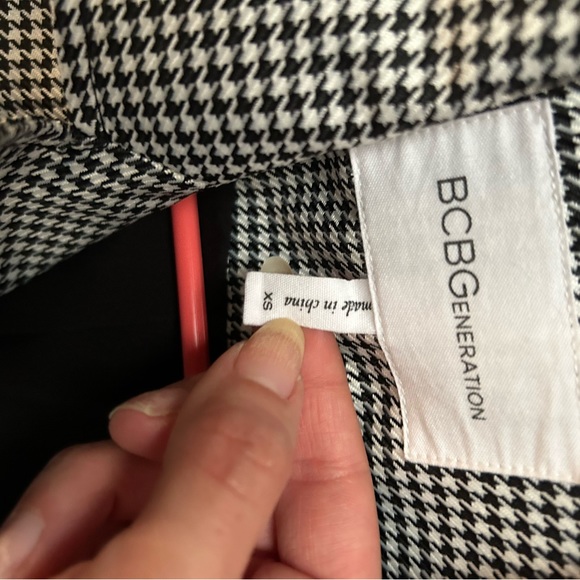 BCBG Checkered blazer - Picture 3 of 3